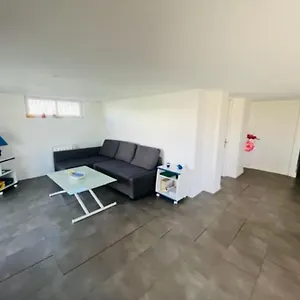 Appartement Entre Vienne Et Lyon En Rez-de-jardin, Saint-Symphorien-dʼOzon